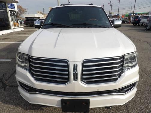 2016 Lincoln Navigator Select