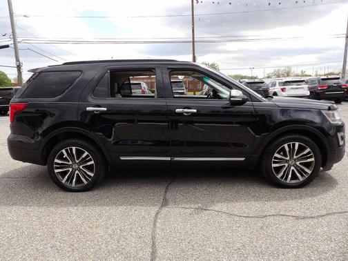 Shadow Black 2016 Ford Explorer Platinum