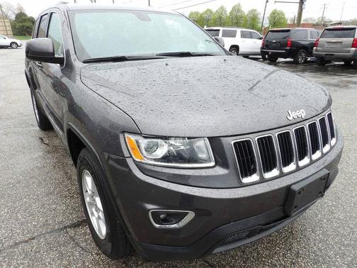 Granite Crystal Metallic Clearcoat 2015 Jeep Grand Cherokee Laredo
