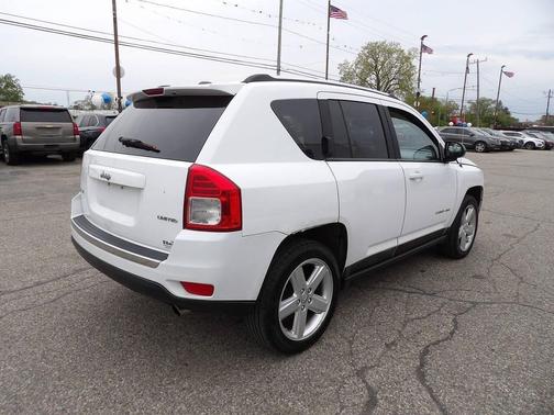 Bright White Clearcoat 2012 Jeep Compass Limited