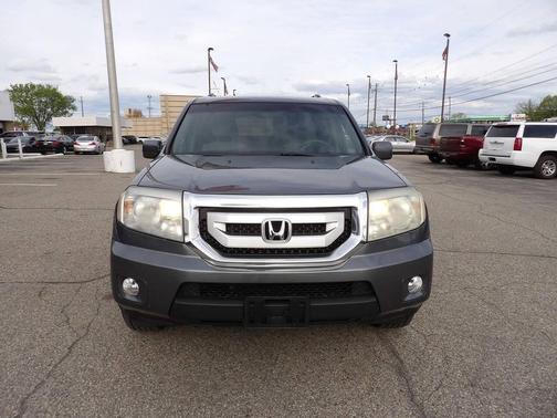 Polished Metal Metallic 2011 Honda Pilot EX