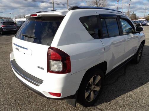 Bright White Clearcoat 2017 Jeep Compass High Altitude