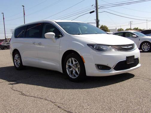 2018 Chrysler Pacifica Touring Plus