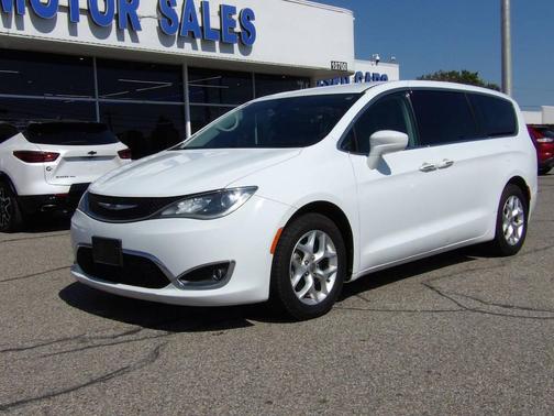 2018 Chrysler Pacifica Touring Plus