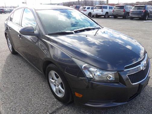 Tungsten Metallic 2014 Chevrolet Cruze 1LT