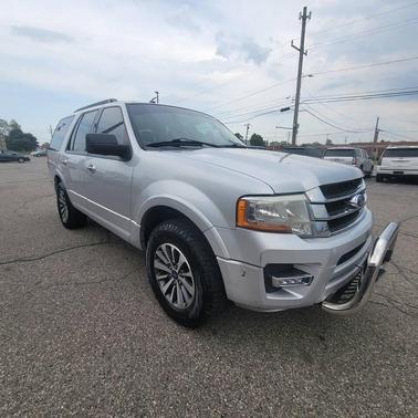 Ingot Silver 2017 Ford Expedition XLT