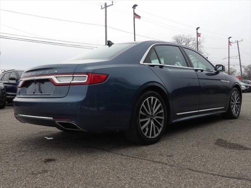 2018 Lincoln Continental Select