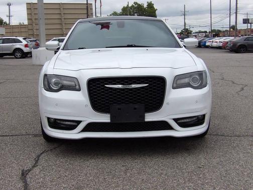 2017 Chrysler 300 S