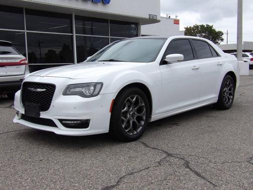 2017 Chrysler 300 S