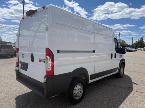 Bright White Clearcoat 2018 RAM ProMaster 2500 High Roof