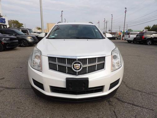 2010 Cadillac SRX Base