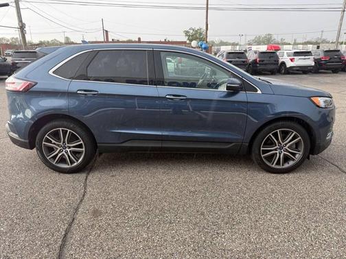 Blue Metallic 2019 Ford Edge Titanium