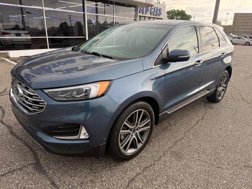 Blue Metallic 2019 Ford Edge Titanium