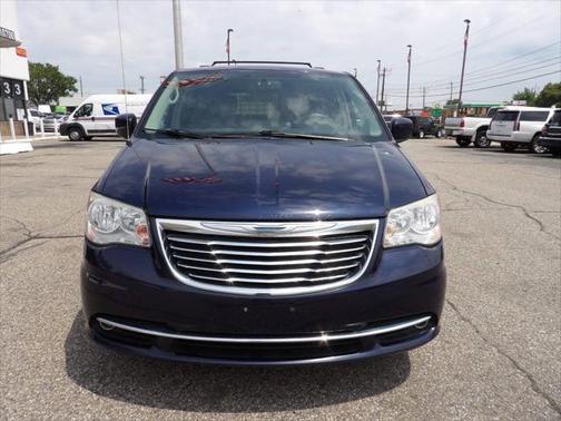 2014 Chrysler Town & Country Touring