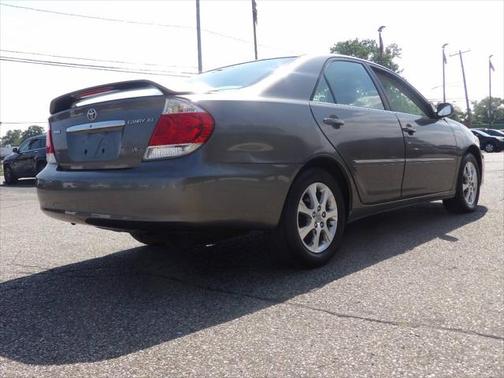 2005 Toyota Camry XLE V6