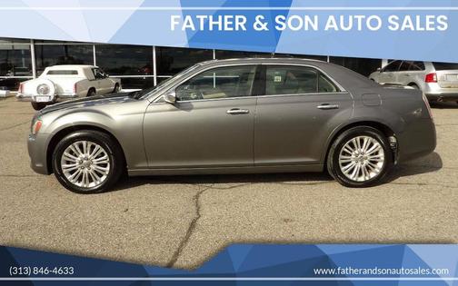 2011 Chrysler 300C Base