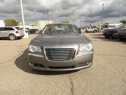 2011 Chrysler 300C Base