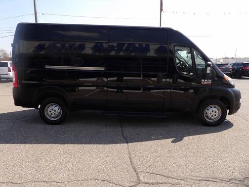 Black Clearcoat 2022 RAM ProMaster 2500 High Roof