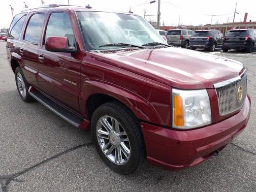 2003 Cadillac Escalade Base