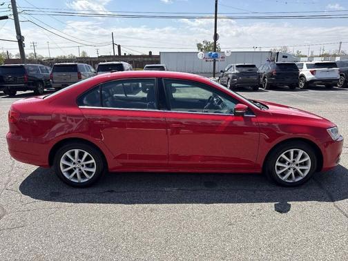 Tornado Red 2014 Volkswagen Jetta Auto SE w/Connectivity