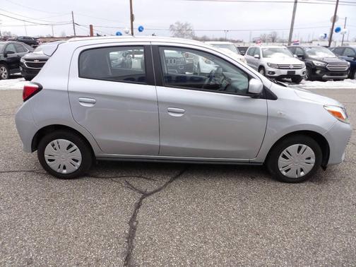 2024 Mitsubishi Mirage ES