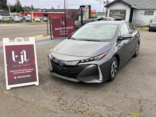 2017 Toyota Prius Prime Plus