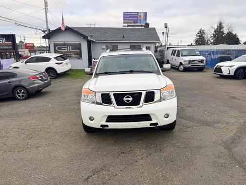 2013 Nissan Armada Platinum