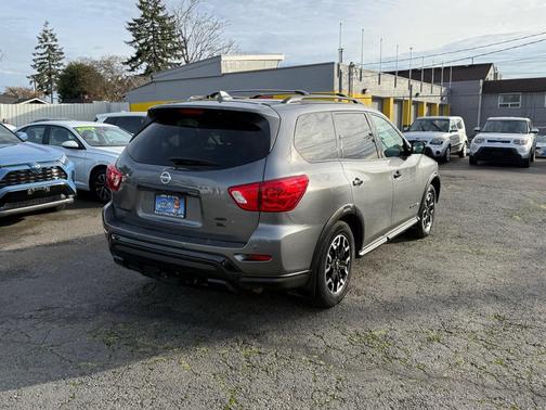 2019 Nissan Pathfinder SL