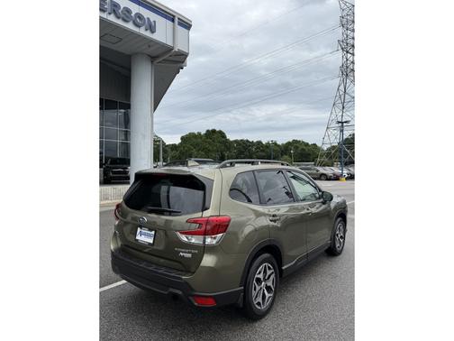 Cascade Green Silica 2023 Subaru Forester Premium