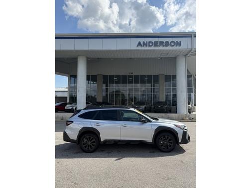 Ice Silver Metallic 2025 Subaru Outback Onyx Edition XT