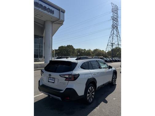 Crystal White Pearl 2024 Subaru Outback Limited XT