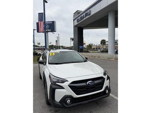 Crystal White Pearl 2025 Subaru Outback Premium