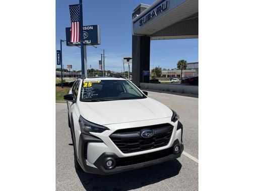 Crystal White Pearl 2025 Subaru Outback Premium
