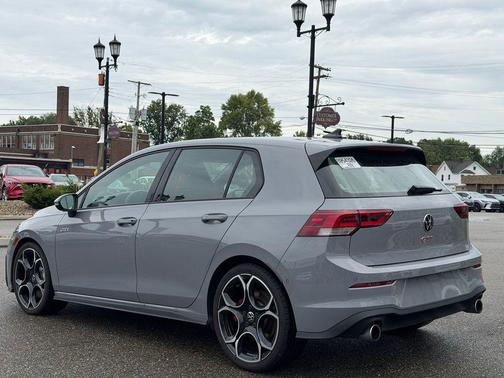 Moonstone 2025 Volkswagen Golf GTI 2.0T S DSG