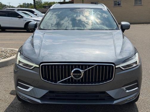 Pine Grey Metallic 2019 Volvo XC60 T5 Inscription