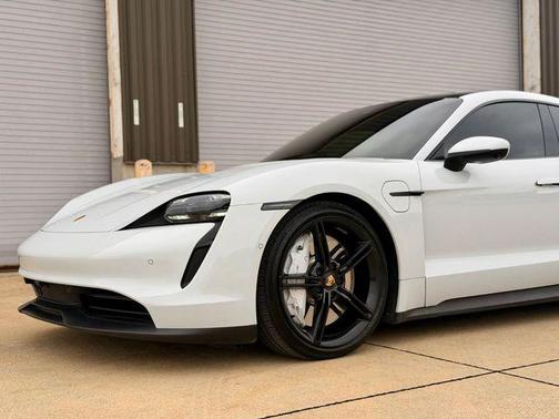 2020 Porsche Taycan 4S