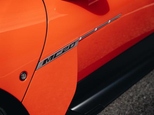 2023 Maserati MC20 Cielo
