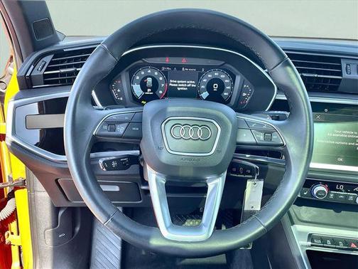 2025 Audi Q3 Premium 45 TFSI S line quattro Tiptronic