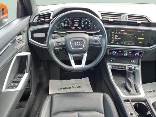 Pulse Orange 2024 Audi Q3 Premium 45 TFSI S line quattro Tiptronic