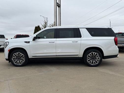 2023 GMC Yukon XL Denali Ultimate