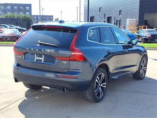 2018 Volvo XC60 T6 Momentum