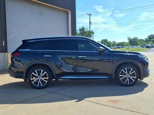 Mineral Black 2023 INFINITI QX60 SENSORY