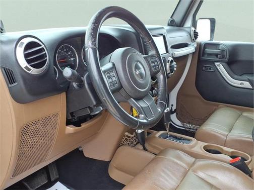 2011 Jeep Wrangler Unlimited Sahara