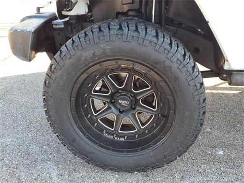 2011 Jeep Wrangler Unlimited Sahara