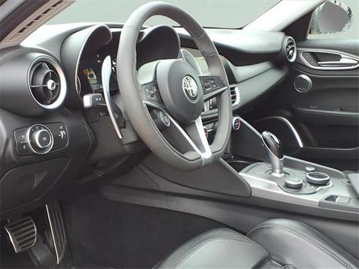 2018 Alfa Romeo Giulia Ti Sport