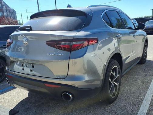 Stromboli Gray Metallic 2019 Alfa Romeo Stelvio Ti