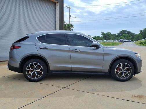 Stromboli Gray Metallic 2019 Alfa Romeo Stelvio Ti