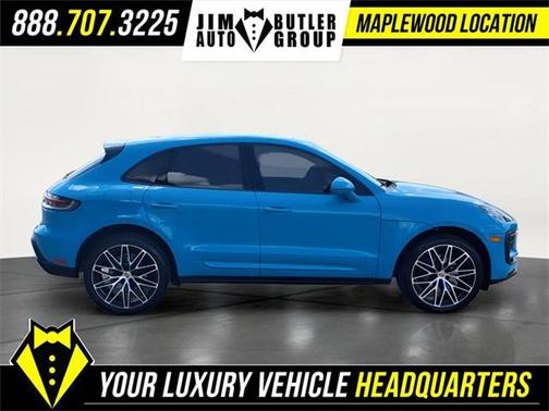 2022 Porsche Macan Base