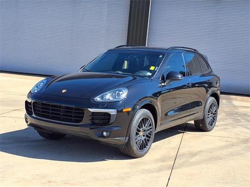 2017 Porsche Cayenne Base