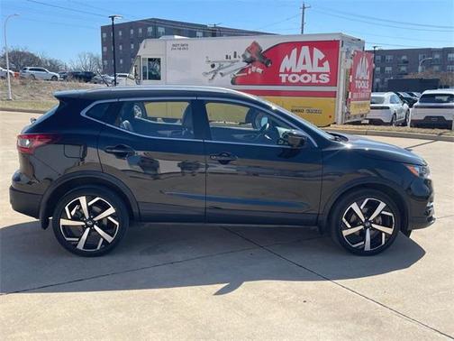 2020 Nissan Rogue Sport SL